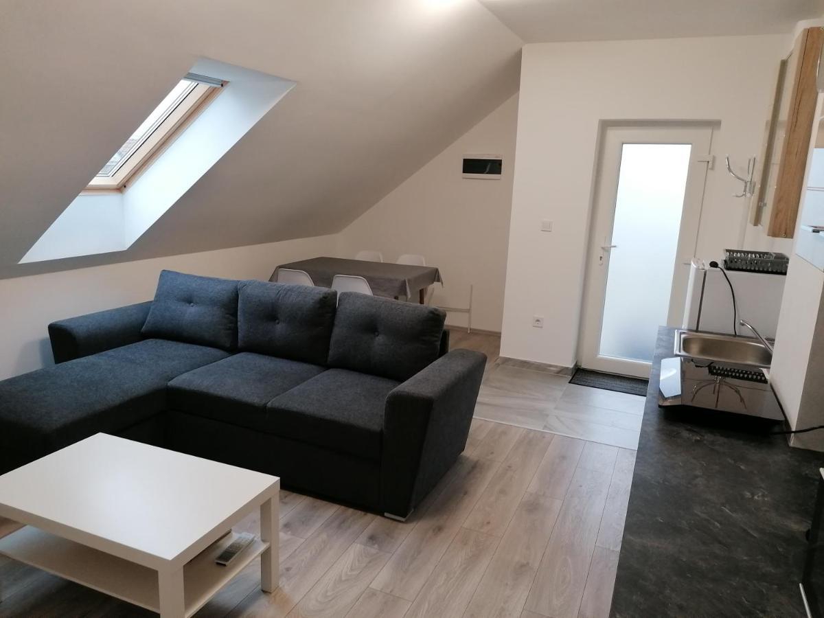 Mohacs Apartman Exterior foto