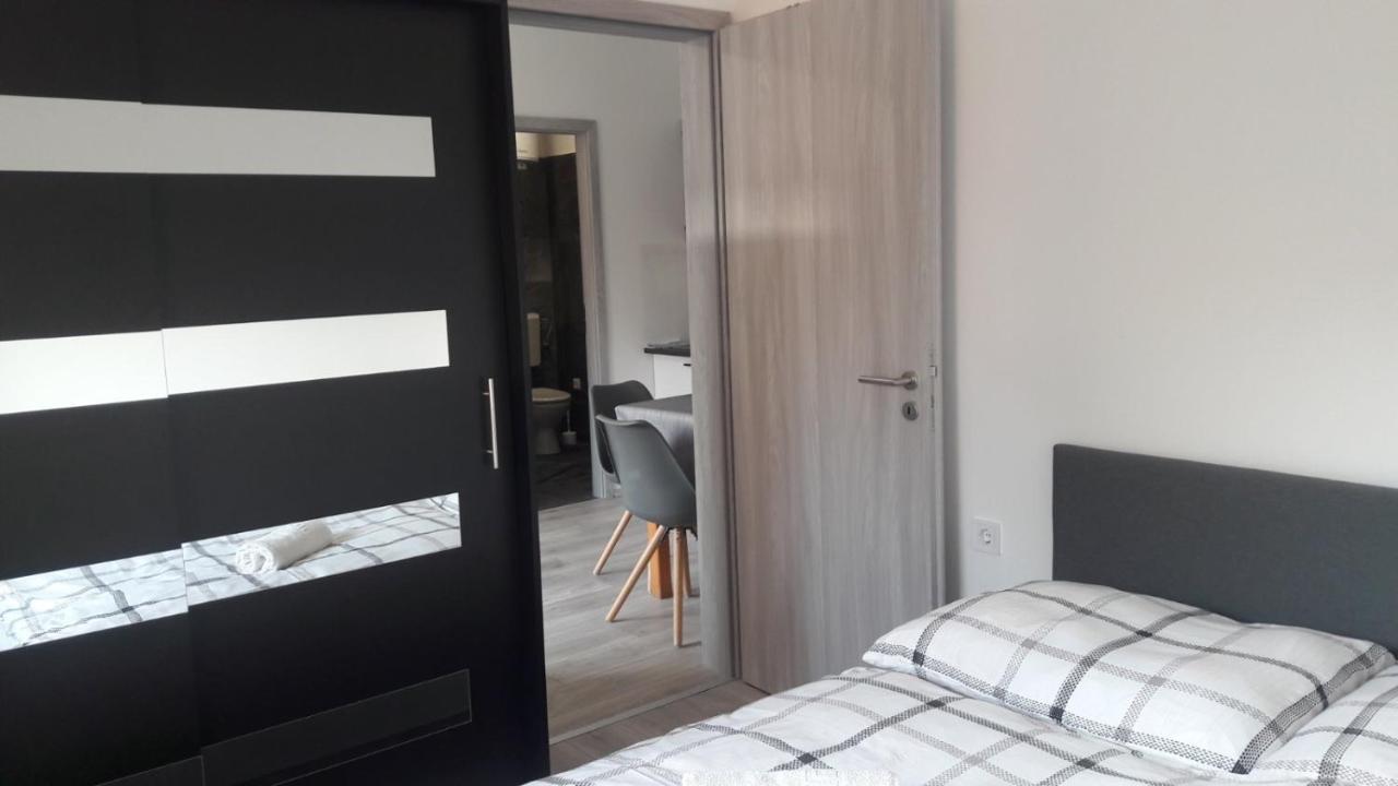 Mohacs Apartman Exterior foto